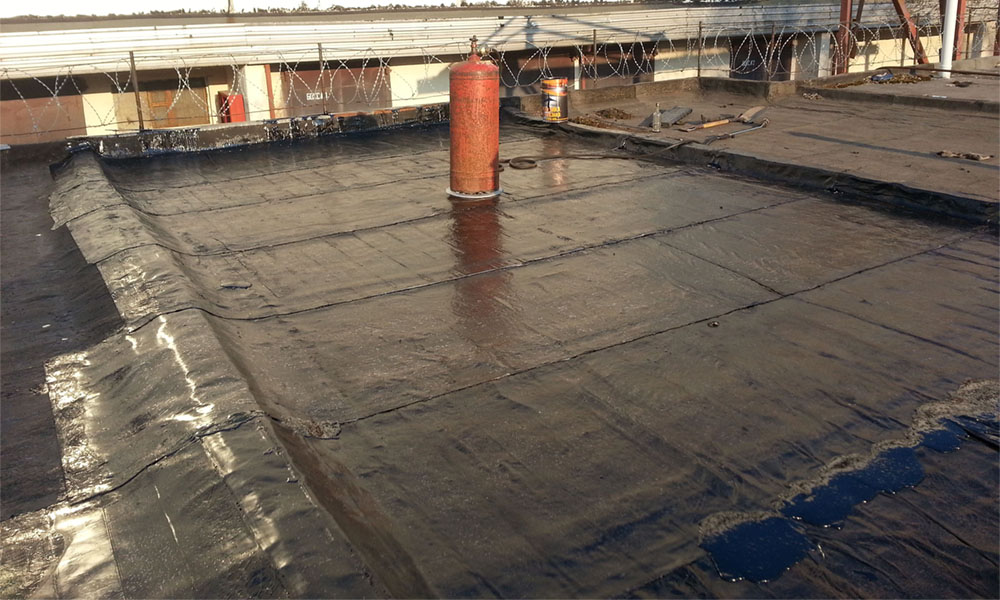 Гидроизоляция крыши гаража гидроизоляцией Ниппон Айс – жидкая резина: Надежная защита вашего имущества