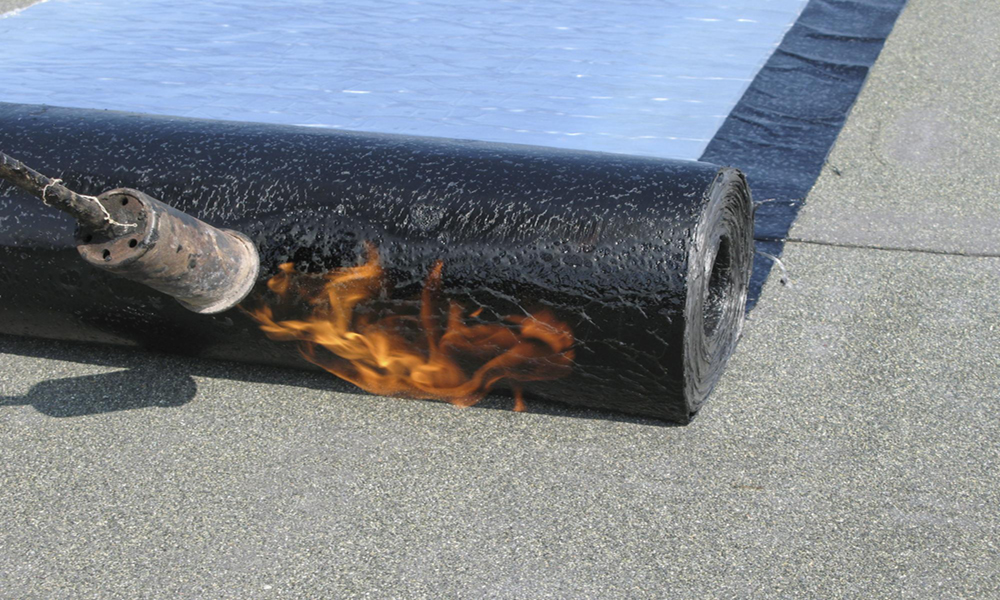 Наплавляемая гидроизоляция: недостатки в сравнении с мастикой Гипердесмо